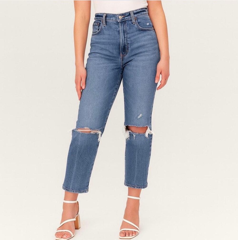Abercrombie & Fitch The Ankle Straight Ultra High Rise Light Wash Jeans-Size 28